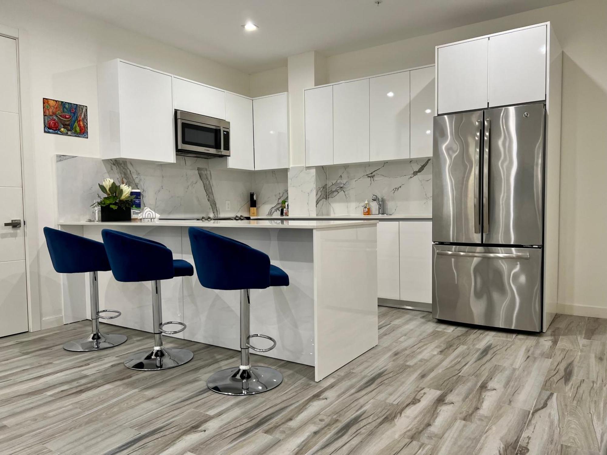 The Cove - Condo Hotel - Palm Beach Strip Phòng bức ảnh