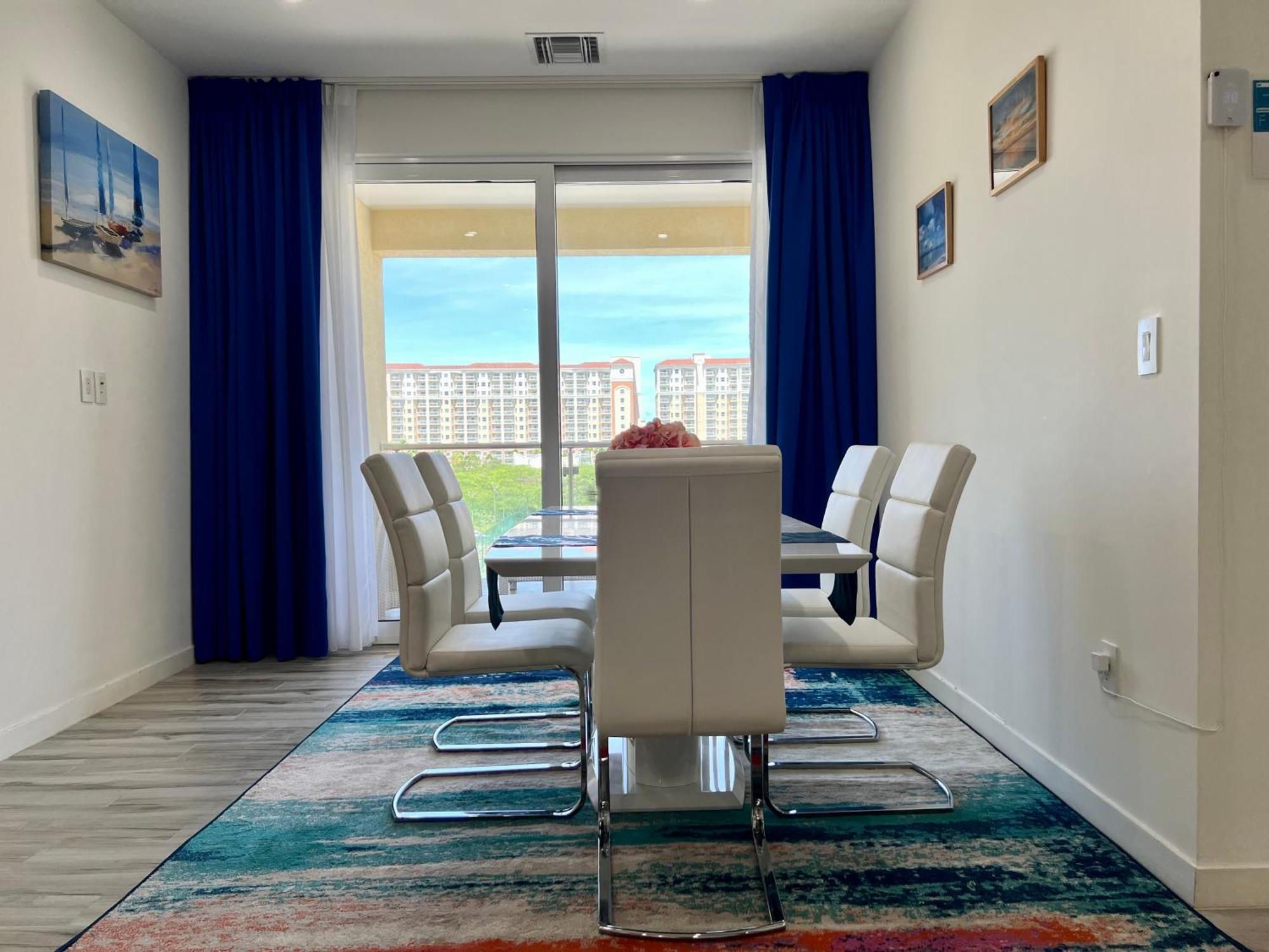 The Cove - Condo Hotel - Palm Beach Strip Phòng bức ảnh